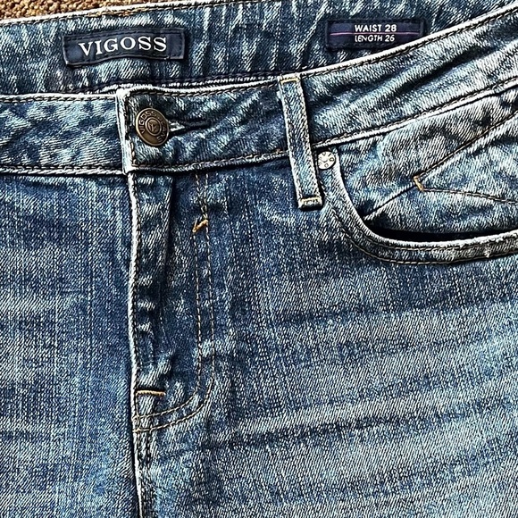 351-Blue denim shorts with frayed hem and distressed details, - Picture 5 of 5